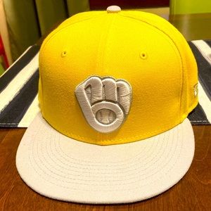 Men's Milwaukee Brewers New Era Yellow and Gray 59FIFTY Glove Fitted Hat (7 3/8)